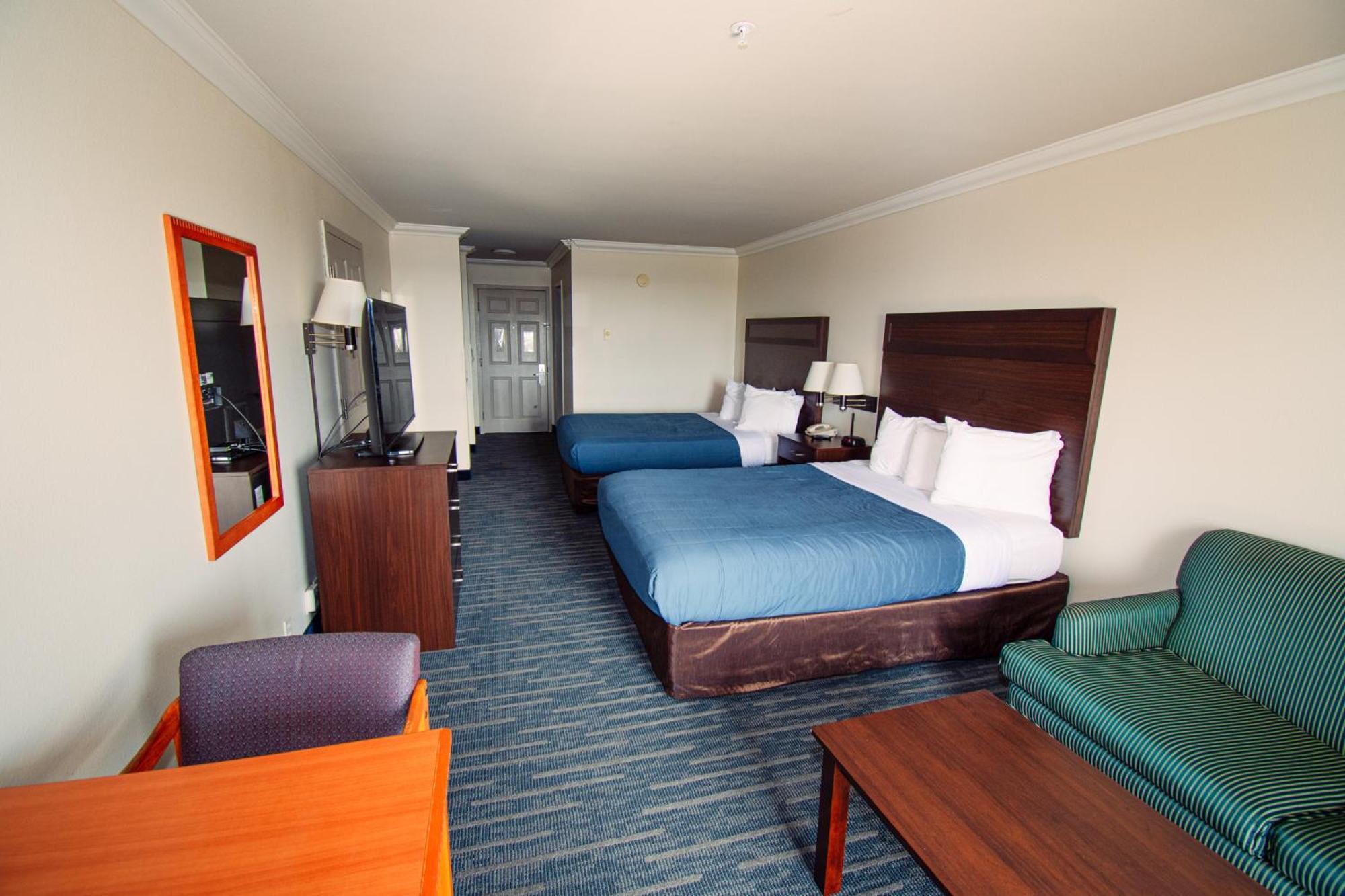 Coratel Inn And Suites By Jasper Ocean Shores Exterior photo