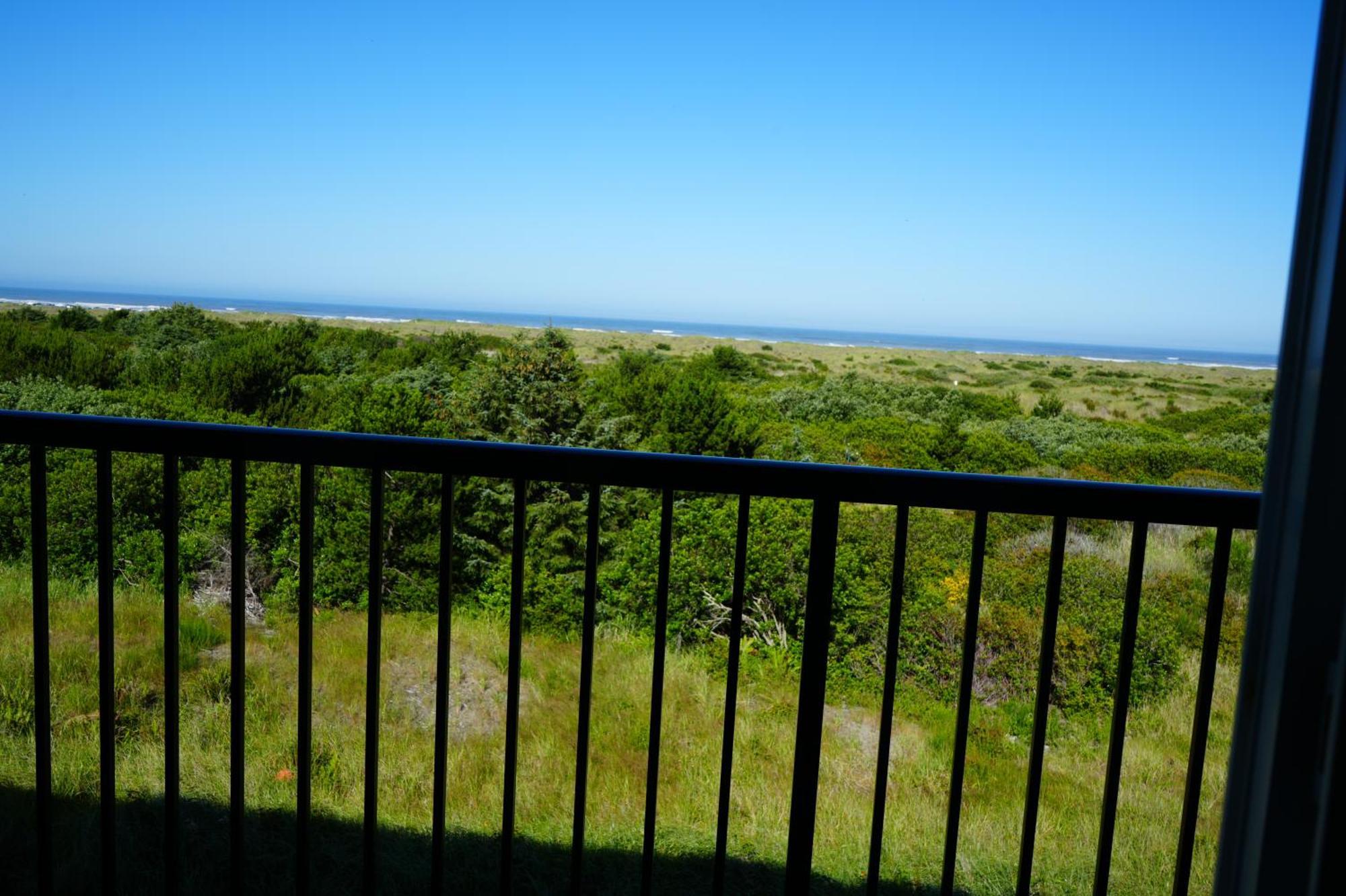 Coratel Inn And Suites By Jasper Ocean Shores Exterior photo